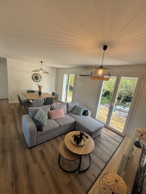 Living area - Agréable Maison au Calme , Proche de la mer (Meursac)