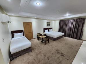 Soundproofing, free WiFi - S.Resedance (Dammam)