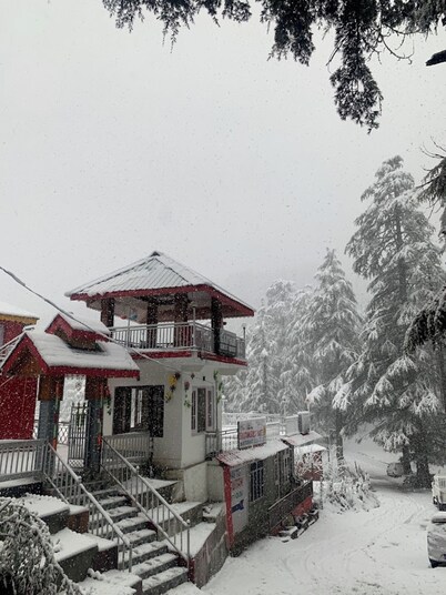 Hotel Gautam Khajjiar