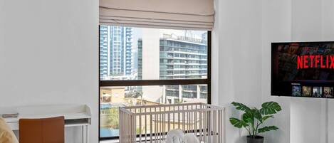 6 dormitorios, escritorio, tabla de planchar con plancha y wifi