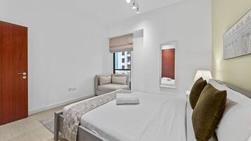 6 多间卧室、办公桌、熨斗/熨衣板、WiFi