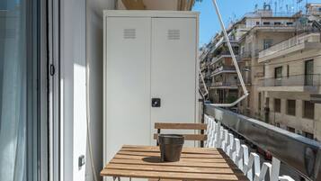 Estudio exclusivo, 1 cama matrimonial, cocina | Balcón