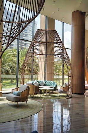 Lobby sitting area - Seascape Villas in Long Beach Cam Ranh (Cam Lam)