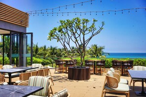 Restaurant - Seascape Villas in Long Beach Cam Ranh (Cam Lam)