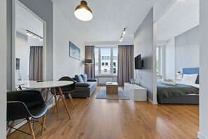 Living room - RentPlanet - Apartamenty Sławińska (Warsaw)