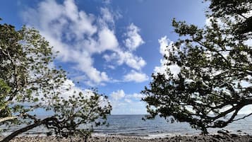 Uitzicht op strand/zee