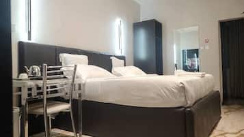 Kamar Deluks | Seprai katun Mesir, seprai premium, busa memori, dan meja kerja