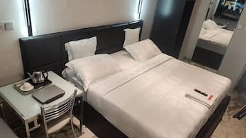 Egyptian cotton sheets, premium bedding, memory foam beds, desk