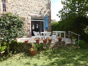 Outdoor dining - Maison de 7 Chambres Pour 15 Personnes (Perros-Guirec)