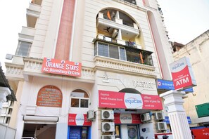 ด้านหน้าที่พัก