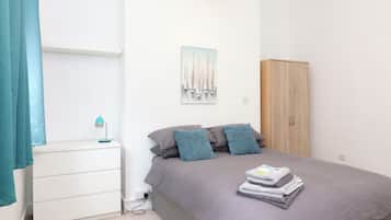 Basic Double Room, Ensuite | Individually decorated, individually furnished, free WiFi, bed sheets