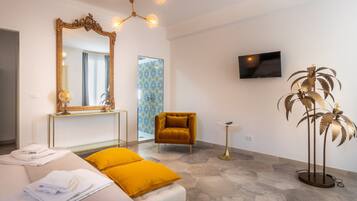 2 bedrooms, iron/ironing board, travel crib, free WiFi