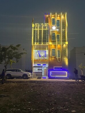 Ngoại thất