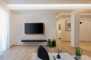 Deluxe Apartment, City View | Living area - Fancy Apartment in the Heart of Athens (Athens)