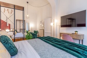 3 室のベッドルーム、アイロン / アイロン台、WiFi、ベッドシーツ