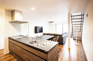 Family Villa, 3 Bedrooms, Garden View, Garden Area | Private kitchen | Full-size fridge, microwave, oven, stovetop