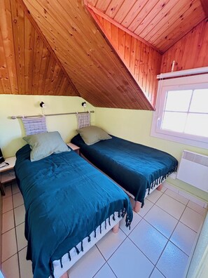 3 bedrooms, iron/ironing board, free WiFi - 8-person apartment, duplex, village center, free water park (Talmont-Saint-Hilaire)