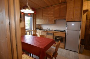 Oven, stovetop, dishwasher