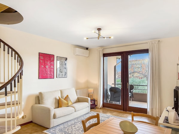 Älytelevisio, kirjoja