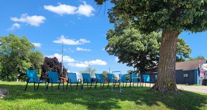 1 Bedroom Suite-Stay Suites-Hwy 71 Arnolds Park