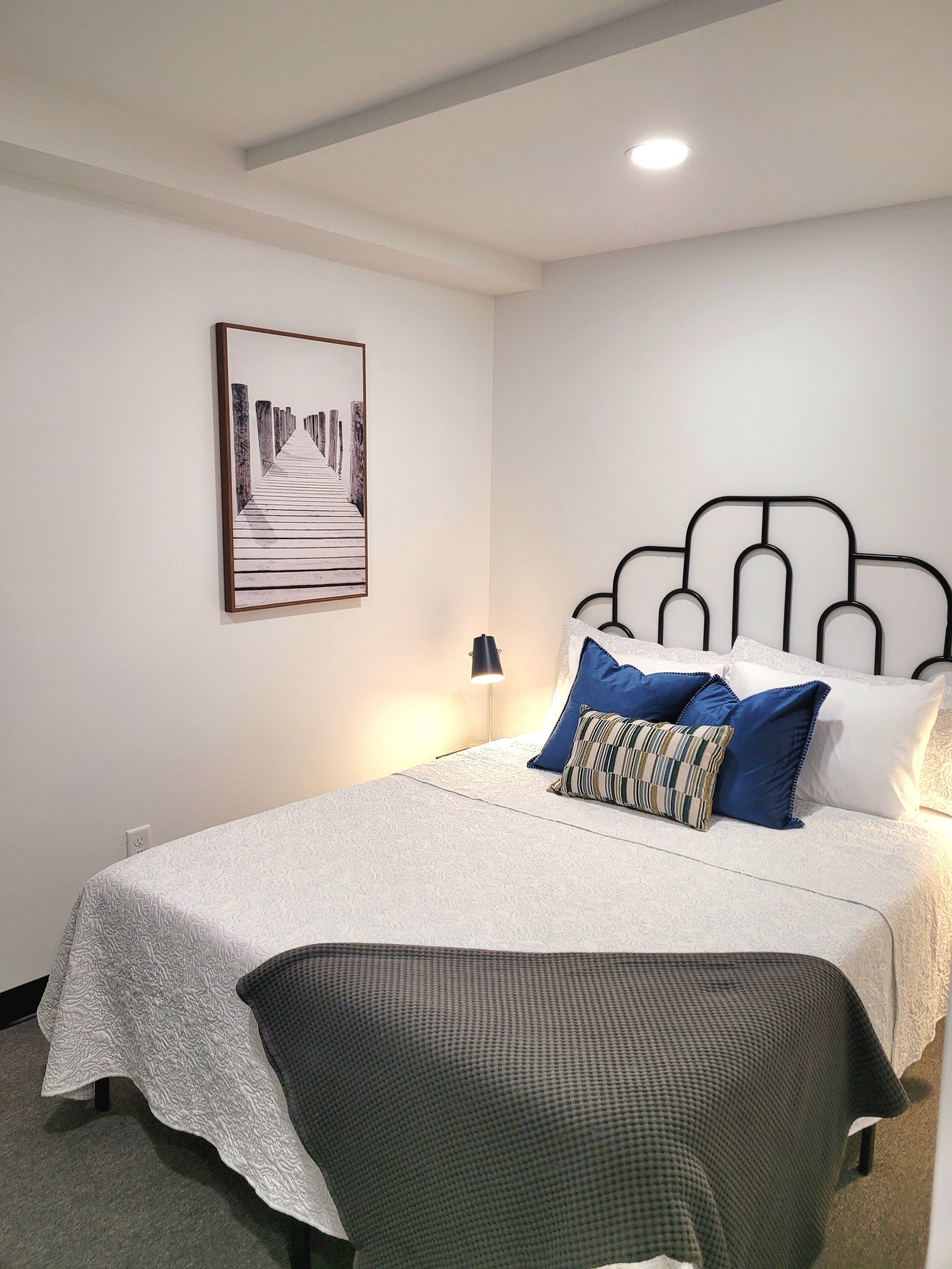 4 Schlafzimmer, Schreibtisch, Bügeleisen/Bügelbrett, Reisekinderbett