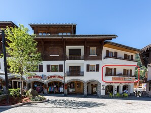 Exterior - Charming 2BR in Village Center, Near Ski Lifts, WiFi (La Clusaz)