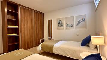 2 habitaciones, tabla de planchar con plancha y wifi