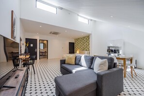 Televisio, työhuone