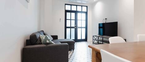 Televisio, työhuone