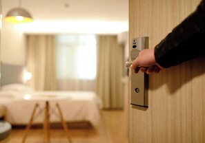 Free WiFi, bed sheets - The Briarcroft Wayth Hotels (Goole)