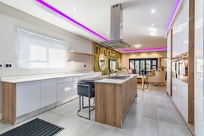 Villa Deluxe | Cocina privada | Hervidor eléctrico