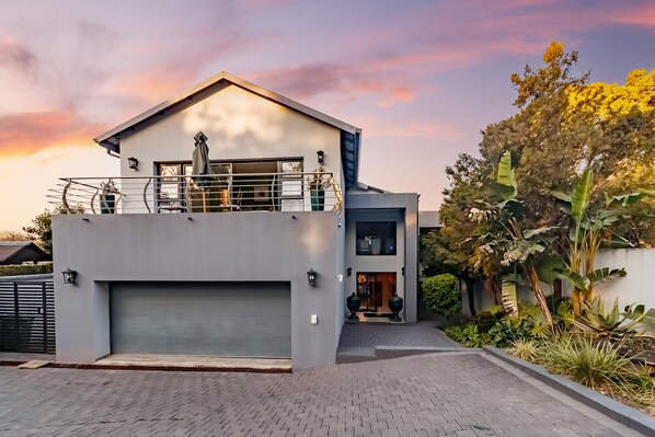 Front of property - Braham Lodge - The Octave (Sandton)