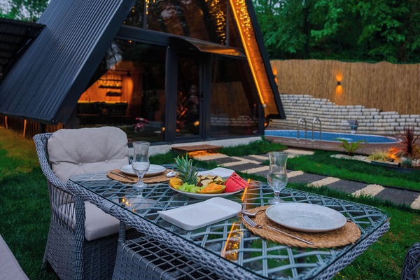 2 habitaciones, artículos del minibar gratis y escritorio