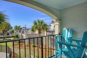 Property grounds - Villa Capriani 102B - Oceanfront - Pools - Restaurant - Premiere (North Topsail Beach)