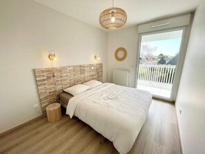 2 bedrooms