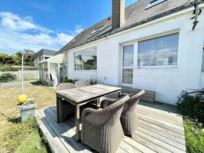 Outdoor dining - Maison Ultra Coconning Jardin Face aux plages (Ploemeur)