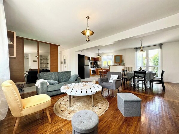 TV - Maison de pêcheur - À 200m de la plage (Ploemeur)