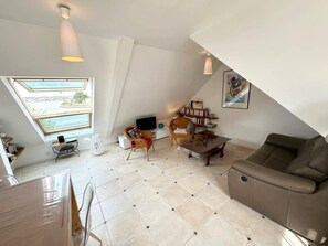 TV - Charmante maison – Terrasse – Vue sur le port (Locmiquélic)