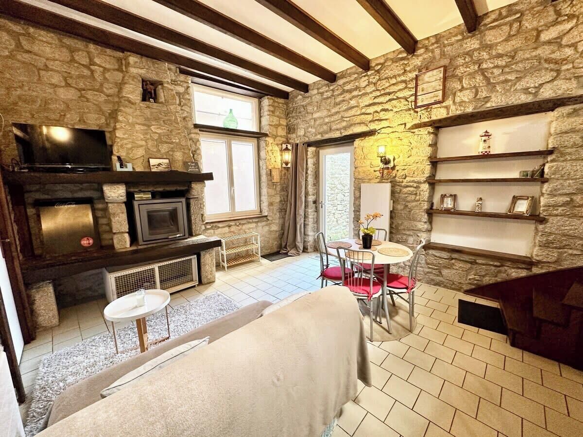 Maison De Pêcheur Atypique  Les Pieds Dans Leau - Groix