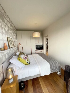 2 habitaciones, tabla de planchar con plancha y wifi 