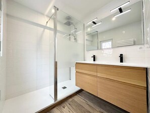 Dusche, Haartrockner