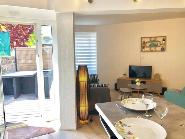 Dining - Jolie maisonnette cosy Bord de mer Terrasse (Guidel)