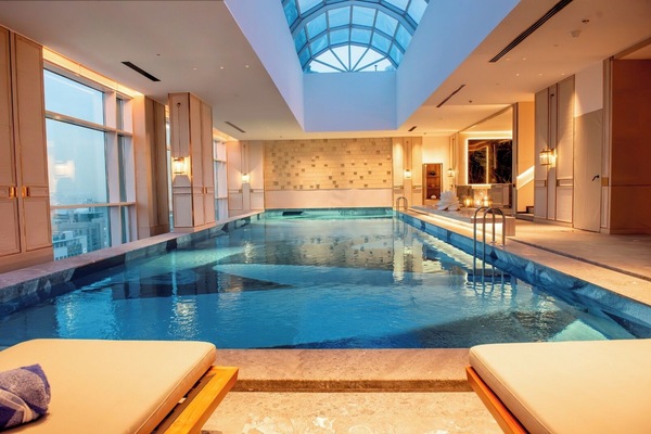2 indoor pools