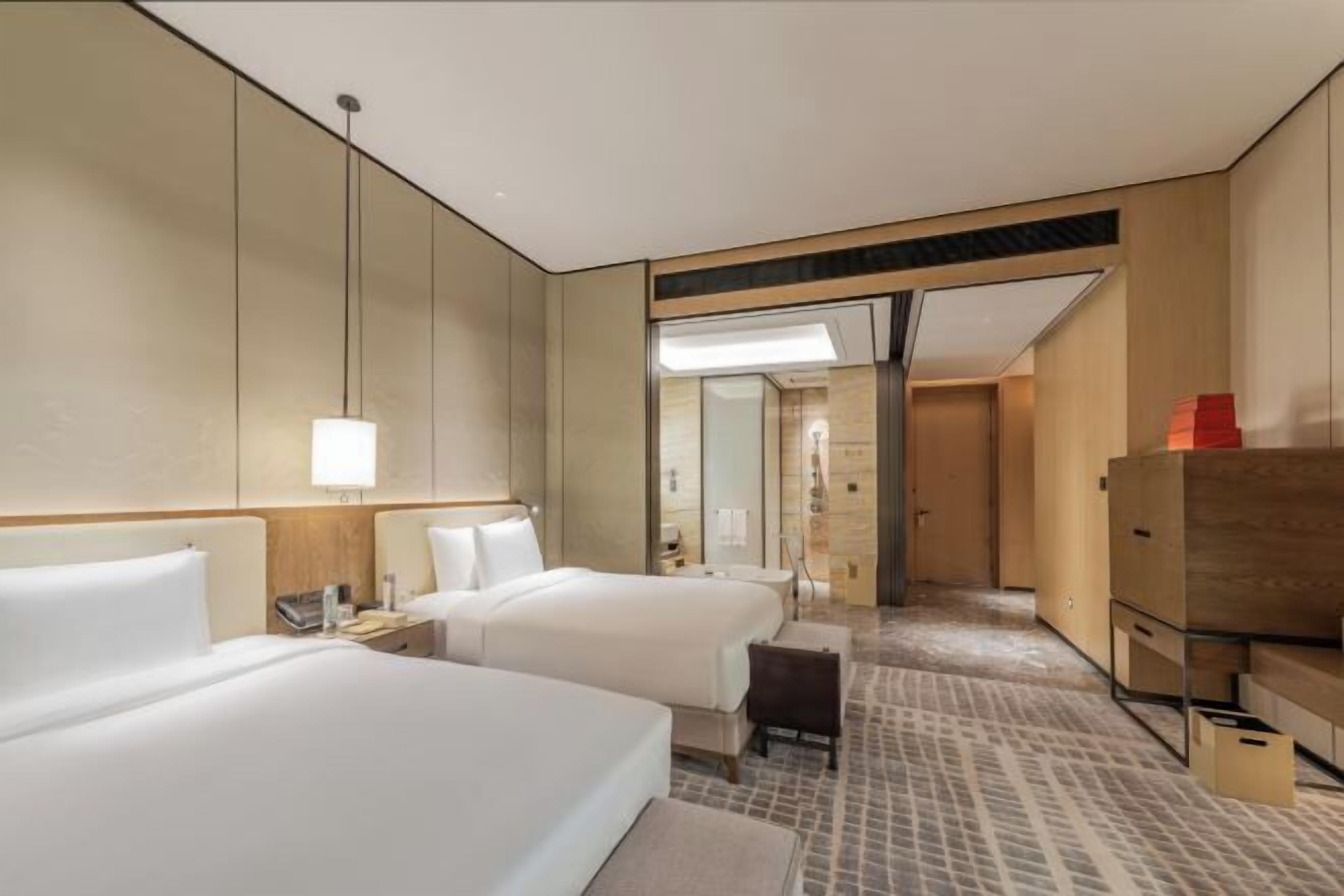 Schallisolierte Zimmer, kostenloses WLAN, Bettwäsche