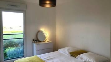 2 slaapkamers, een strijkplank/strijkijzer, wifi