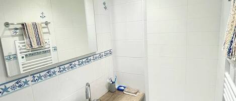 Dusche, Haartrockner