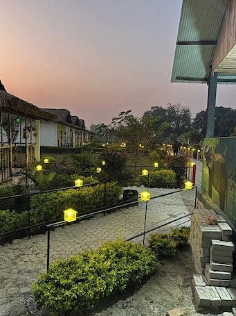 Front of property. Falcon Jungle Resort