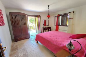 Ferros/tábuas de passar roupa, Wi-Fi, roupa de cama