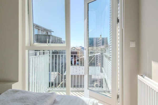 1 bedroom, travel cot, WiFi, bed sheets