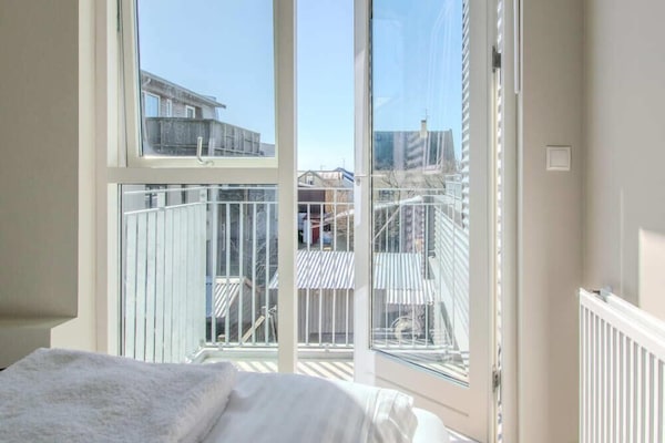 1 bedroom, travel cot, WiFi, bed sheets